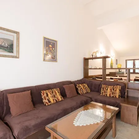 Apartment Milan Baska (Krk)
